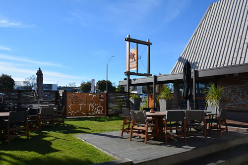 Taupo backpackers garden