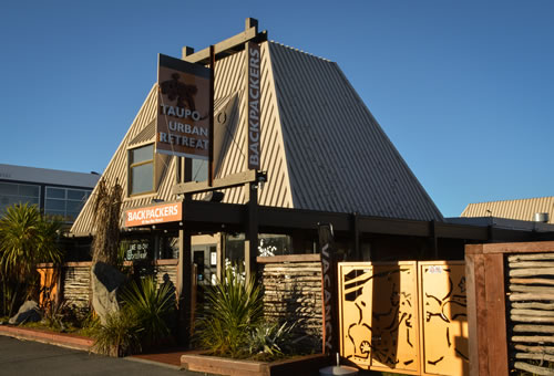 Taupo Urban Retreat entrance